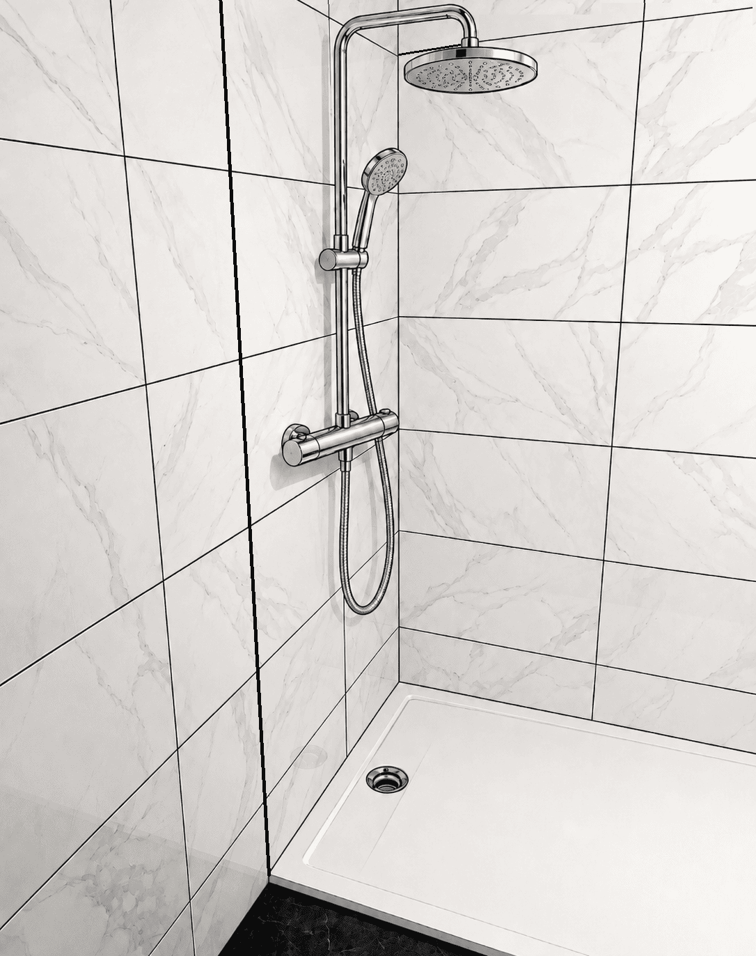 Großzügige Dusche im Badezimmer